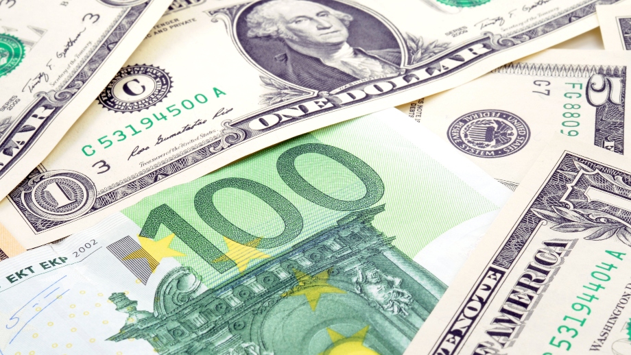 Euro recupera vs dollaro