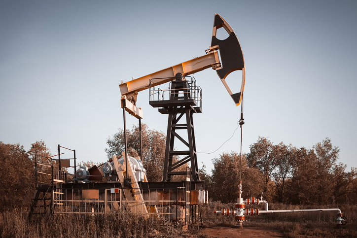 Петролът поскъпва втора сесия