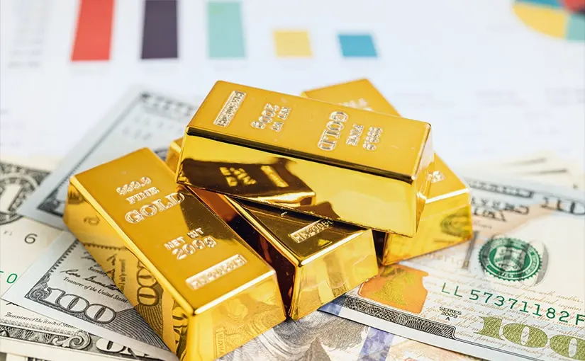 Gold Prices Near Weekly Highs on Fed Rate Cut Hopes, Tariff Concerns