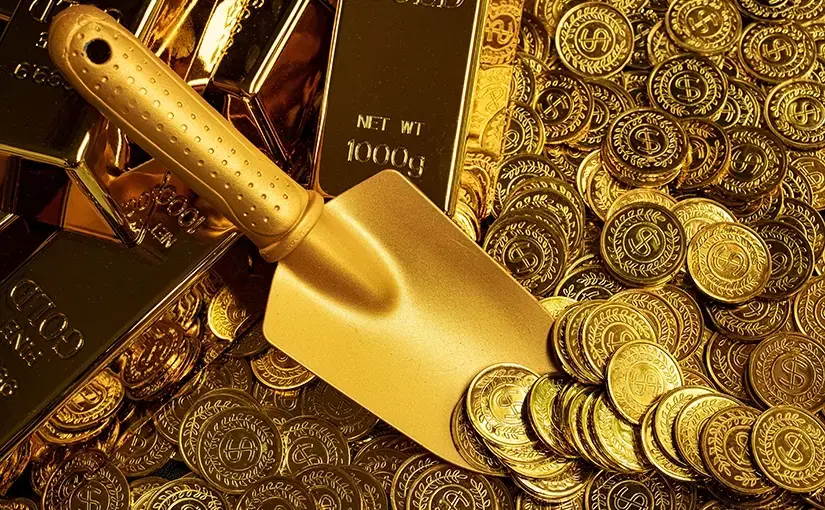 Gold Falls on Tariff Easing and Geopolitical Hopes