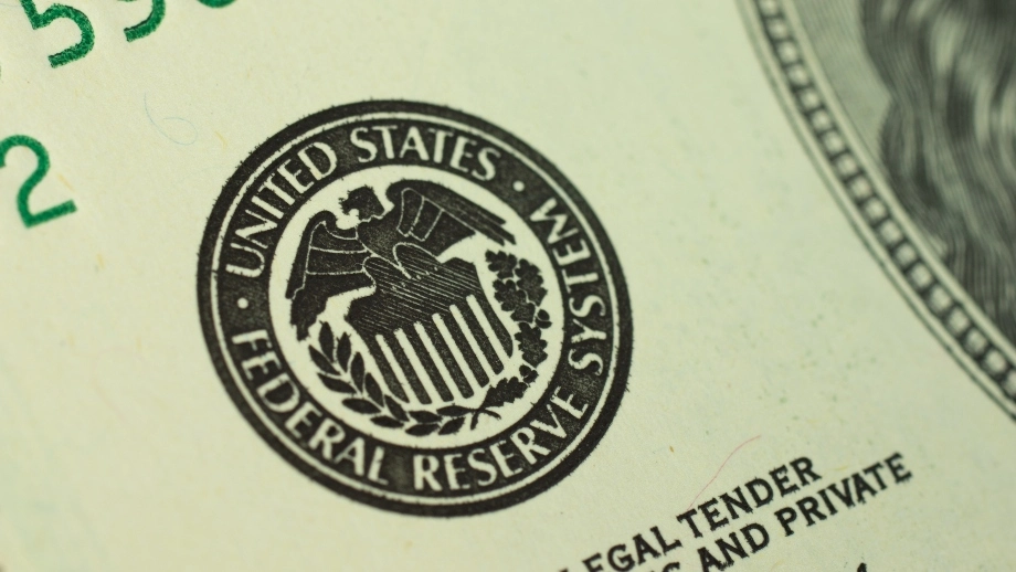 Rialzo del dollaro e tensioni sui mercati globali