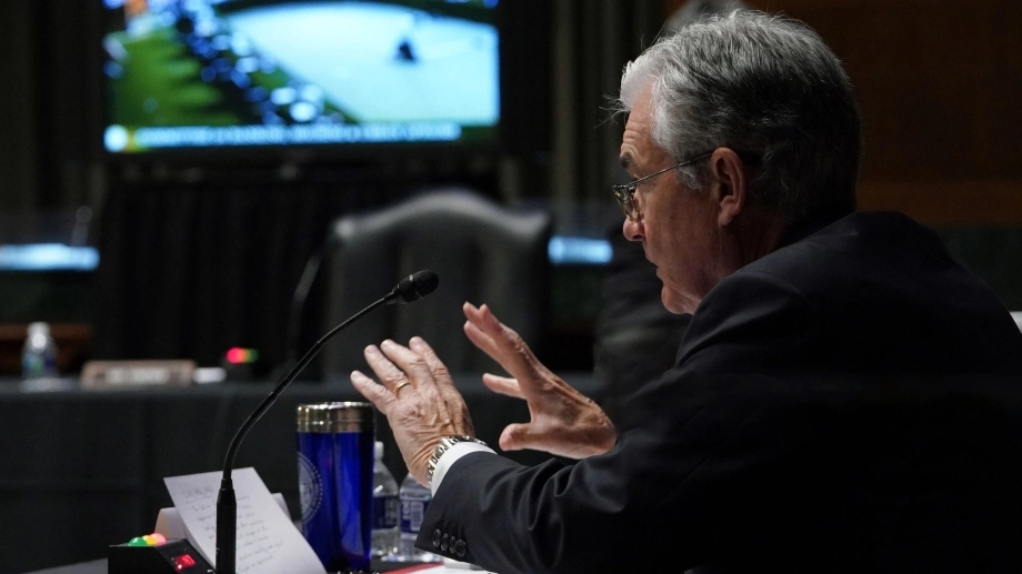 Fed verso tagli: Powell spinge Wall Street al rialzo