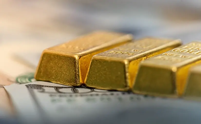 Gold hits record highs on Fed outlook and global tensions